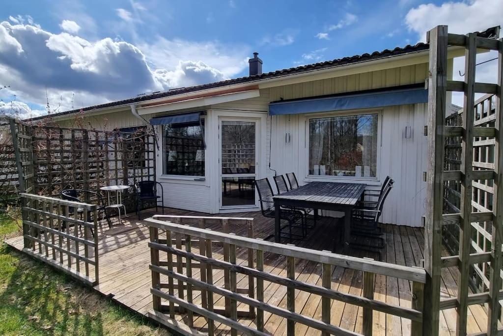 Trivsamt Parhus I Lugnt Omrade Inne I Tranas! Exterior foto